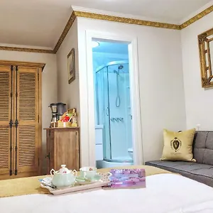 https://explore-nyc-from-our-private-studio-w-free-wifi.us-newyorkcity.com