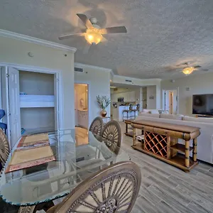 Marvelous With Beachside Pool And Free Poolside Wifi - Unit 0902 Apartment